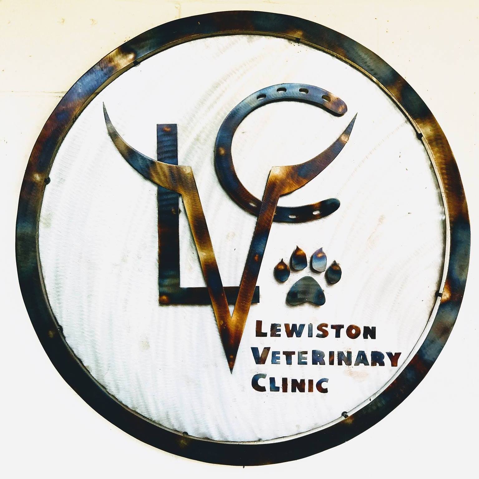 Lewiston Veterinary Clinic Logo
